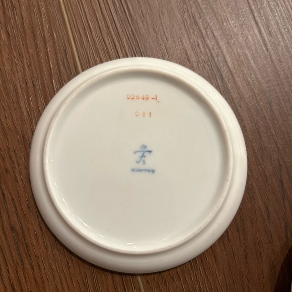 Furstenberg, West Germany bird painting trinket - Picture 2 of 4